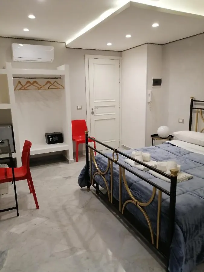 Federico 70 Rubino Family Hotel Palermo Capsule hotel